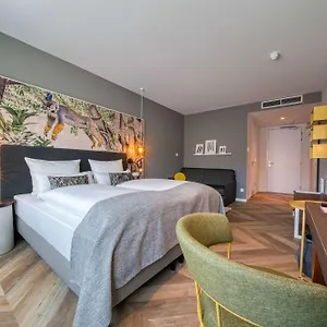 4* Hotel Ninetynine Amsterdam Airport